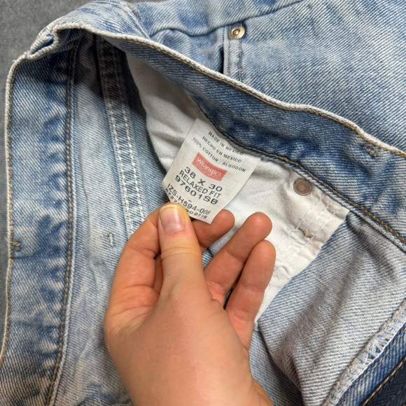 Wrangler Mens Jeans Relaxed Fit 38x30 Blue PREMIUM DENIM Fits 36x29.5 - Picture 9 of 16